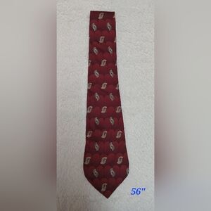 Arrow Red Patterned Silk Tie